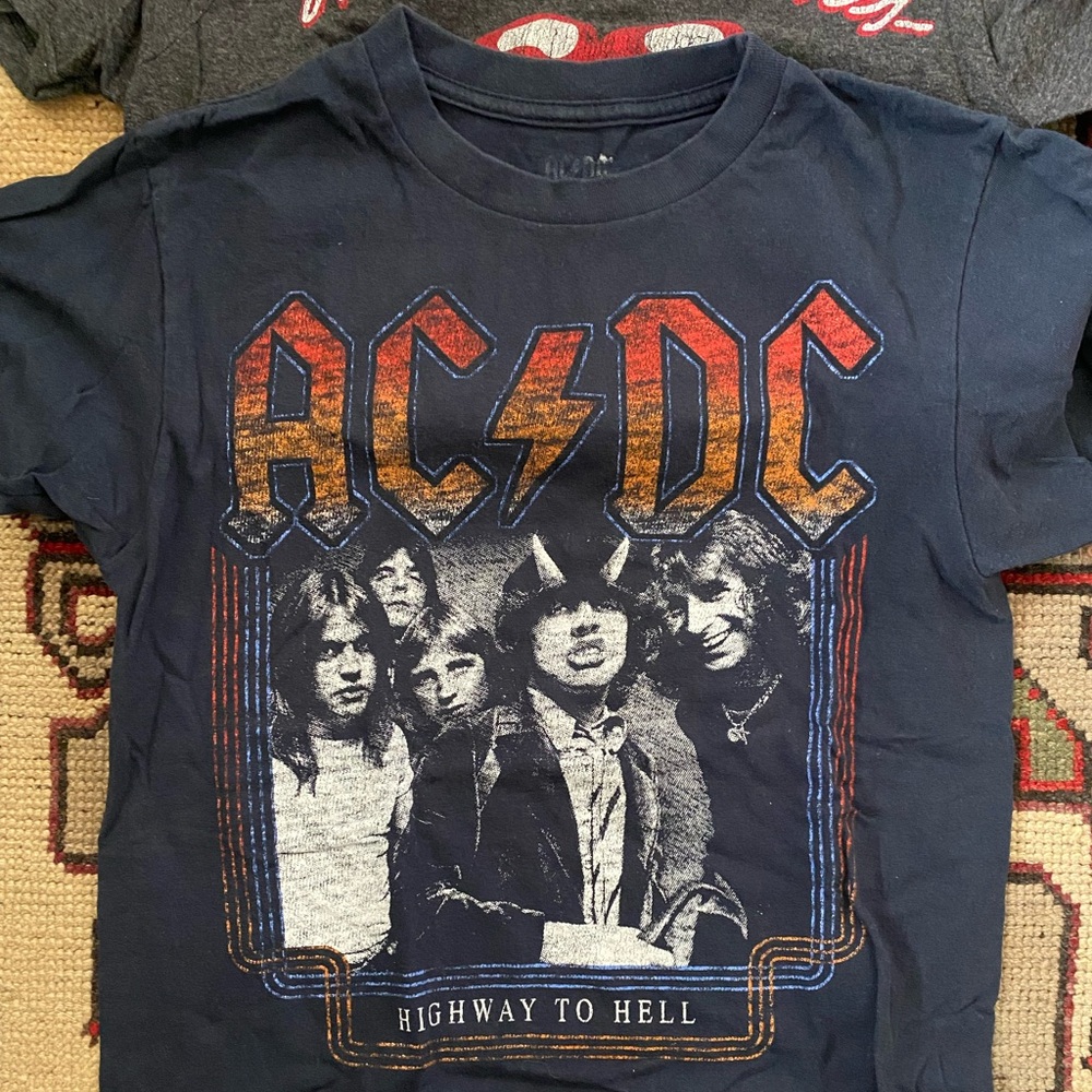 Bundle of SIX band tees - Picture 2 of 12